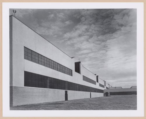 View of the lateral [?] façade of the Assembly Building and the principal [?] façade of the Engineering Building, Curtiss-Wright Corporation Airplane division Assembly Plant, Columbus, Ohio