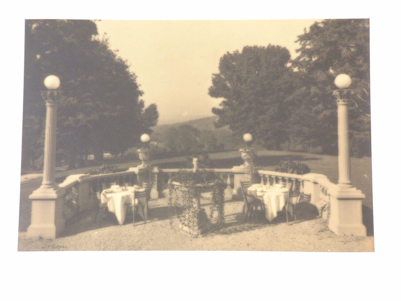 Longue View Outdoor Dininng North side