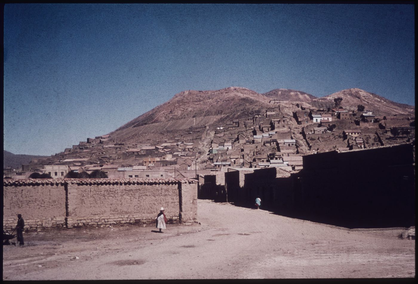 View of "Ouro" [possibly Oruro?], Bolivia