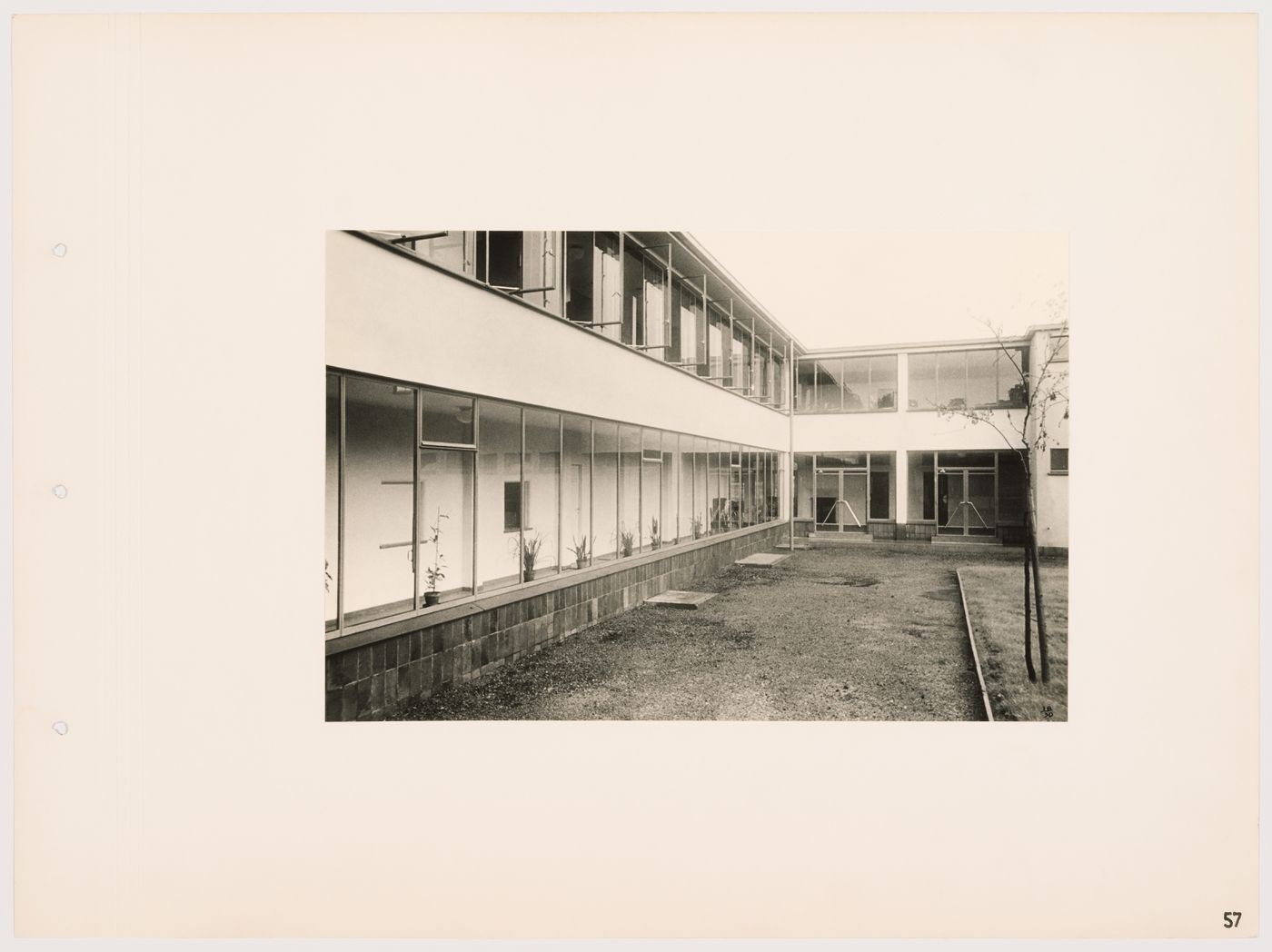 View of the west courtyard of the Budge Foundation Old People's Home, Frankfurt am Main, Germany