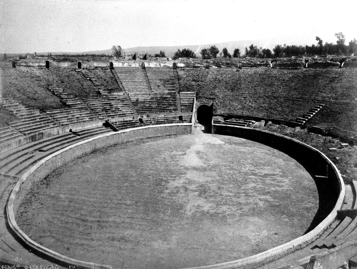 Plate from album ''Views of Italy, Monaco, Algers, Lisbonne, Gibraltar and Montserrat by various photographers''