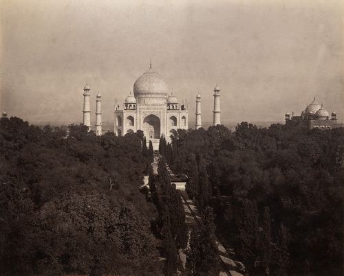 View of the Taj Mahal and the Jami Masjid, Agra, India