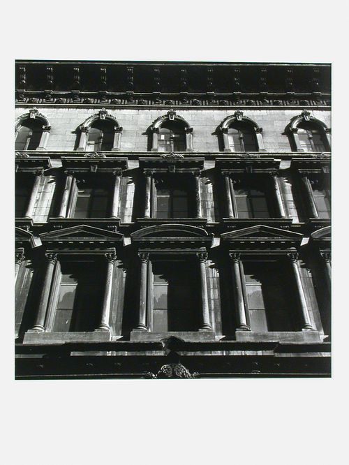 Architectural sculptures in Montréal: 1840-1940