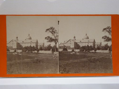 View of the Hôtel-Dieu de Montréal, Québec