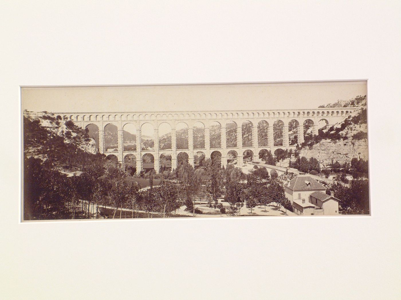 Marseille, Aqueduc de Roquefavour