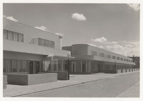 View of the principal façade of industrial row houses, Hoek van Holland, Netherlands