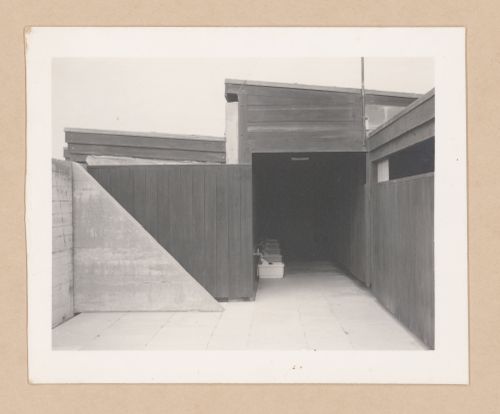 Exterior view of changing rooms of Piscina das Marés, Leça da Palmeira, Matosinhos, Portugal