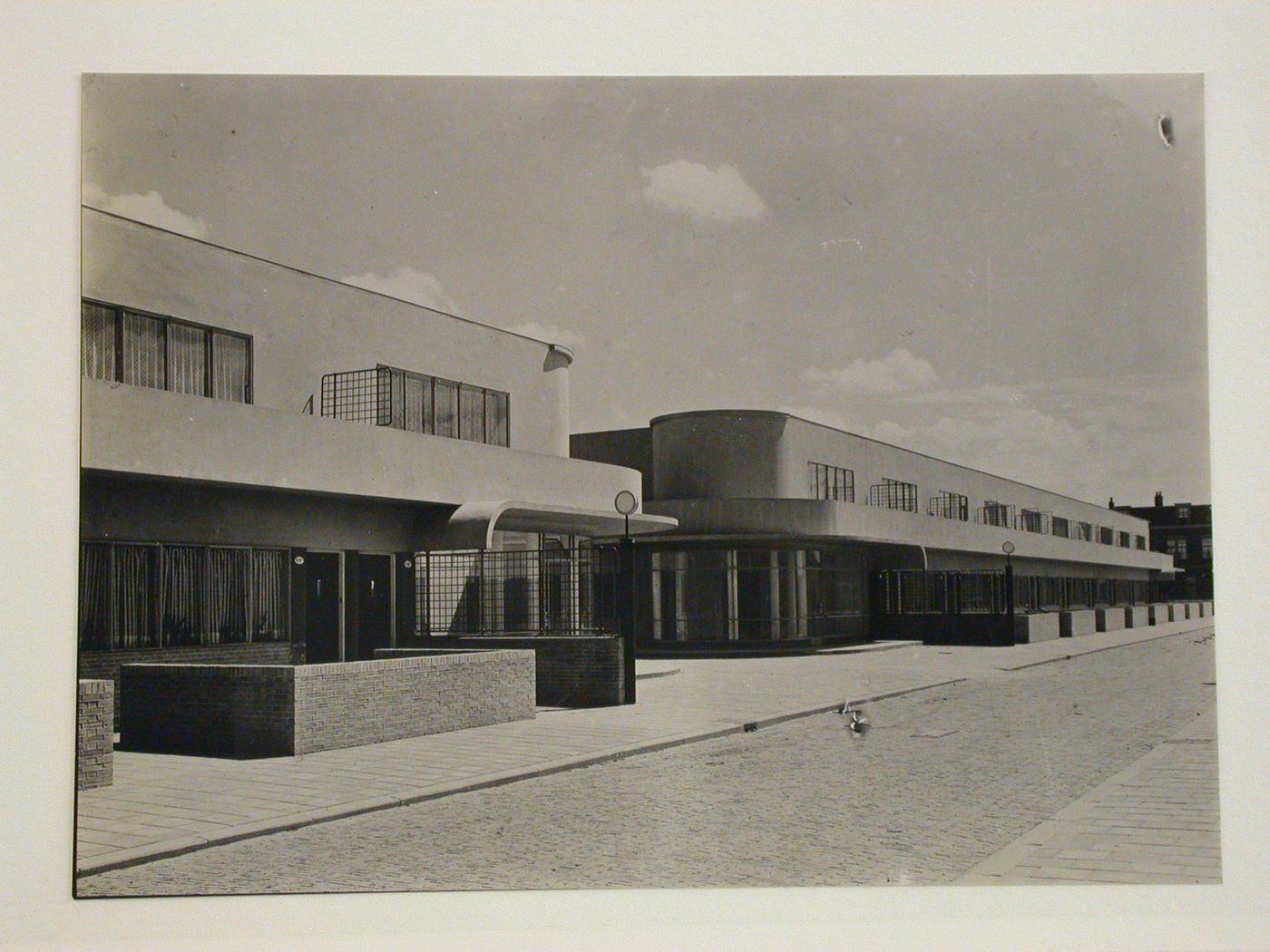 Maisons ouvrières à Hoek van Holland, projeté 1924, bâti 1926-27, arch. J.J.P. Oud