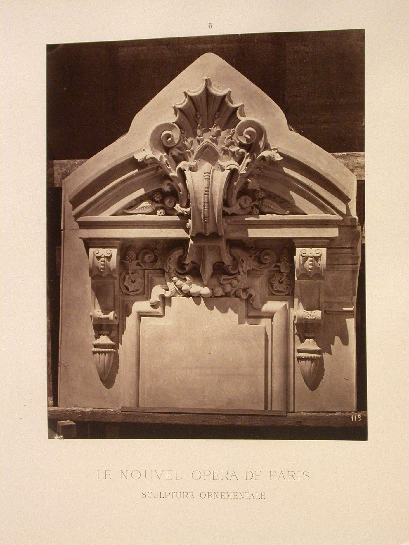 Table saillante. - Vestibules octogones