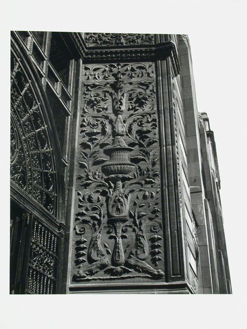 Architectural sculptures in Montréal: 1840-1940