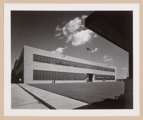 View of the principal façade of the Administration Building from the East Bay of the Aluminum Forge Building, General Motors Corporation Chevrolet division Automobile Assembly Plant, Saginaw, Michigan