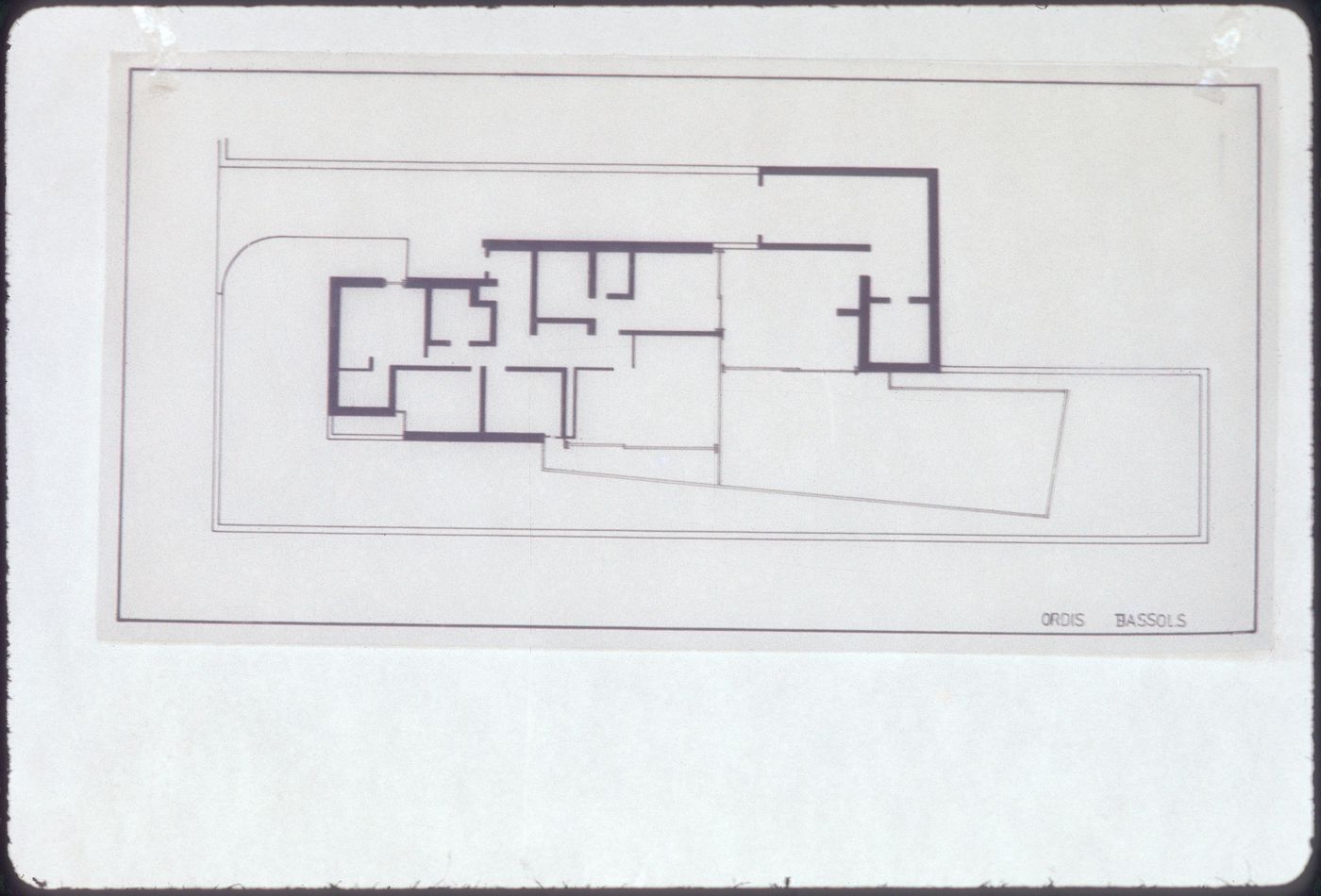 Slide of plan for Casa Manuel Magalhães, Porto