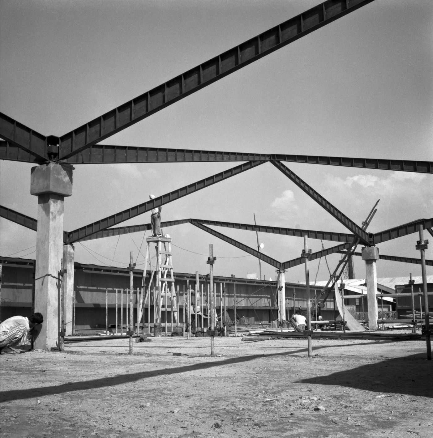 Vue du Amalgamation Pavilion en construction, Indian Industries Fair, New Delhi, Inde