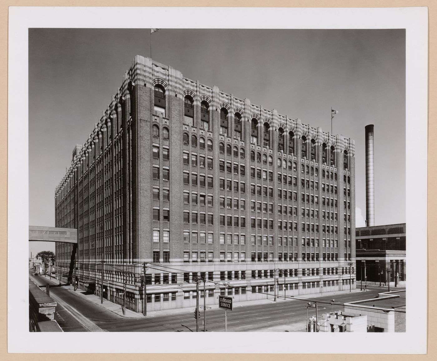 View of the principal and lateral façades of the Engineering Building, General Motors Corporation Automobile Assembly Plant [?], Detroit, Michigan