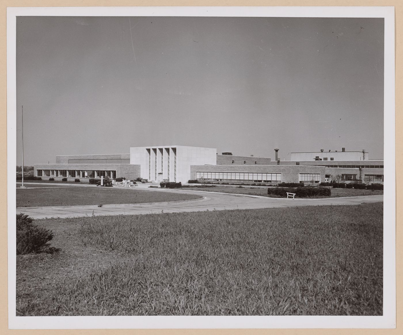 View of the south and west façades of the Administration Building, Ford Motor Company Lincoln-Mercury division Automobile Assembly Plant, Saint Louis, Missouri