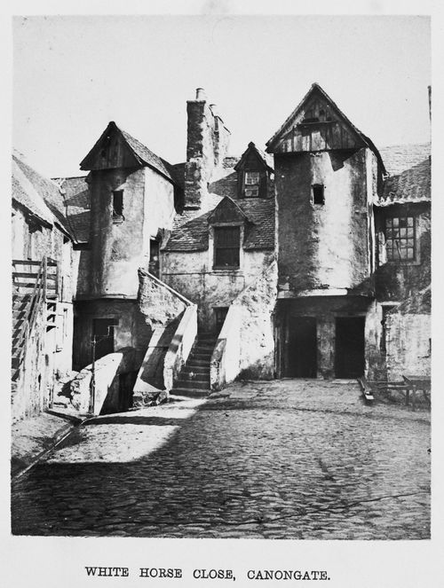 White Horse Close, Canongate