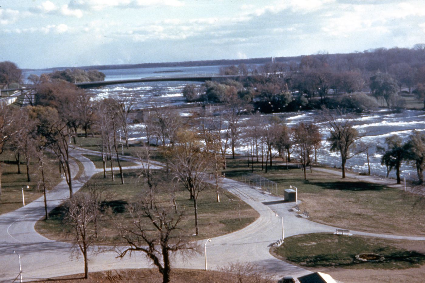 Photograph of rapids for research for Olmsted: L'origine del parco urbano e del parco naturale contemporaneo