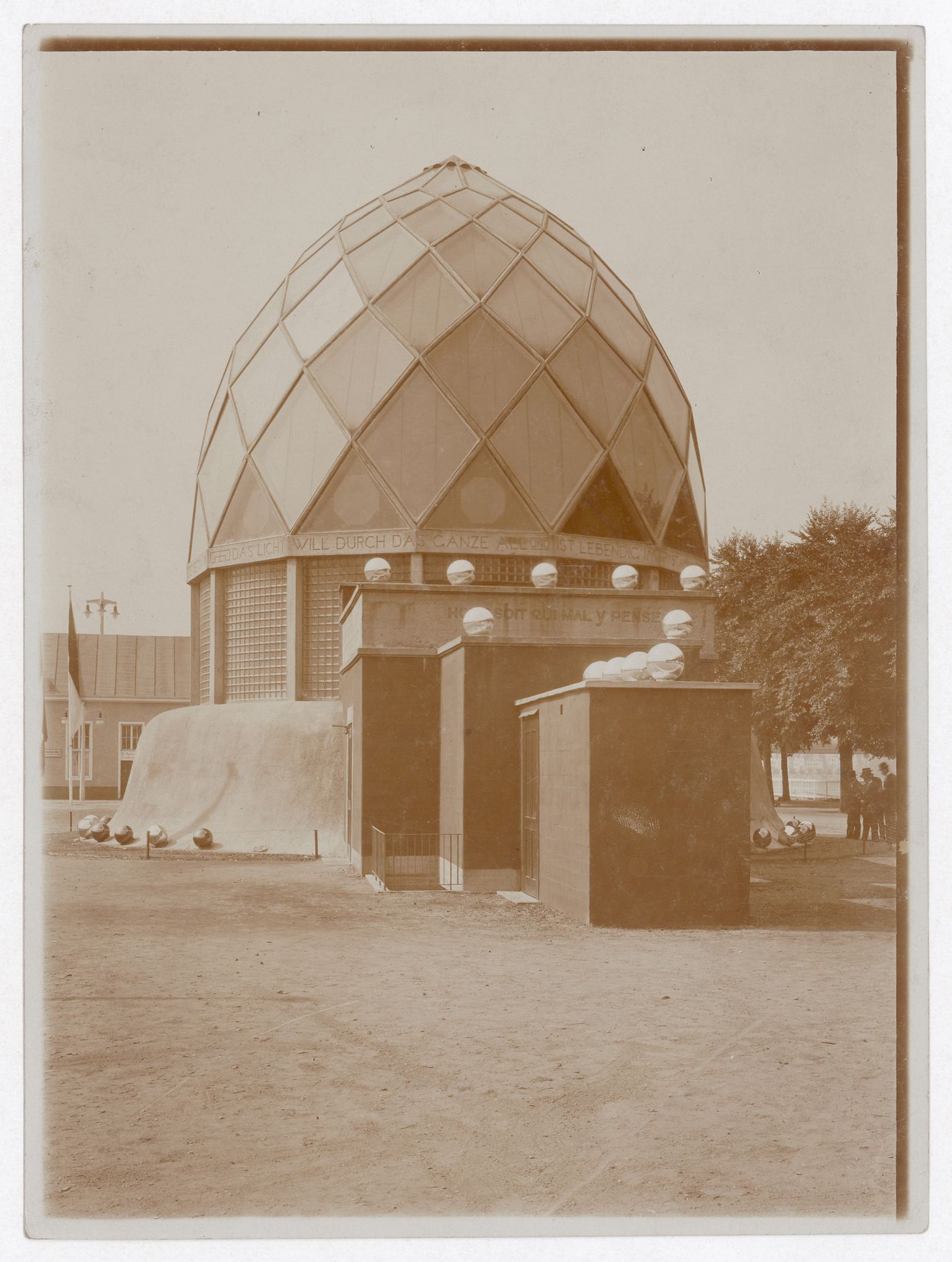 Rear view, Glass Pavilion, Deutscher Werkbund Ausstellung, Cologne, Germany