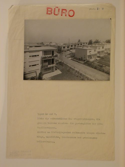 Exterior view of Type D row houses under construction and Type LM apartment houses, Werkbundsiedlung Neubühl, Zurich, Switzerland