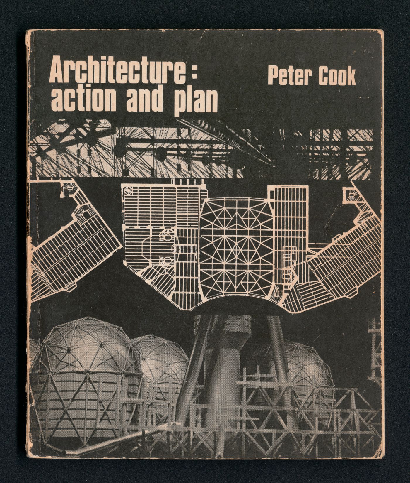 Book entitled "Architecture: action and plan"