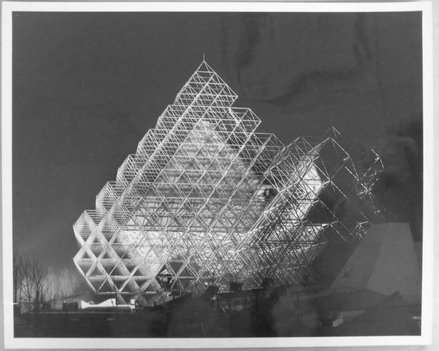 Night view of the Gyrotron at La Ronde, Expo 67, Montréal, Québec