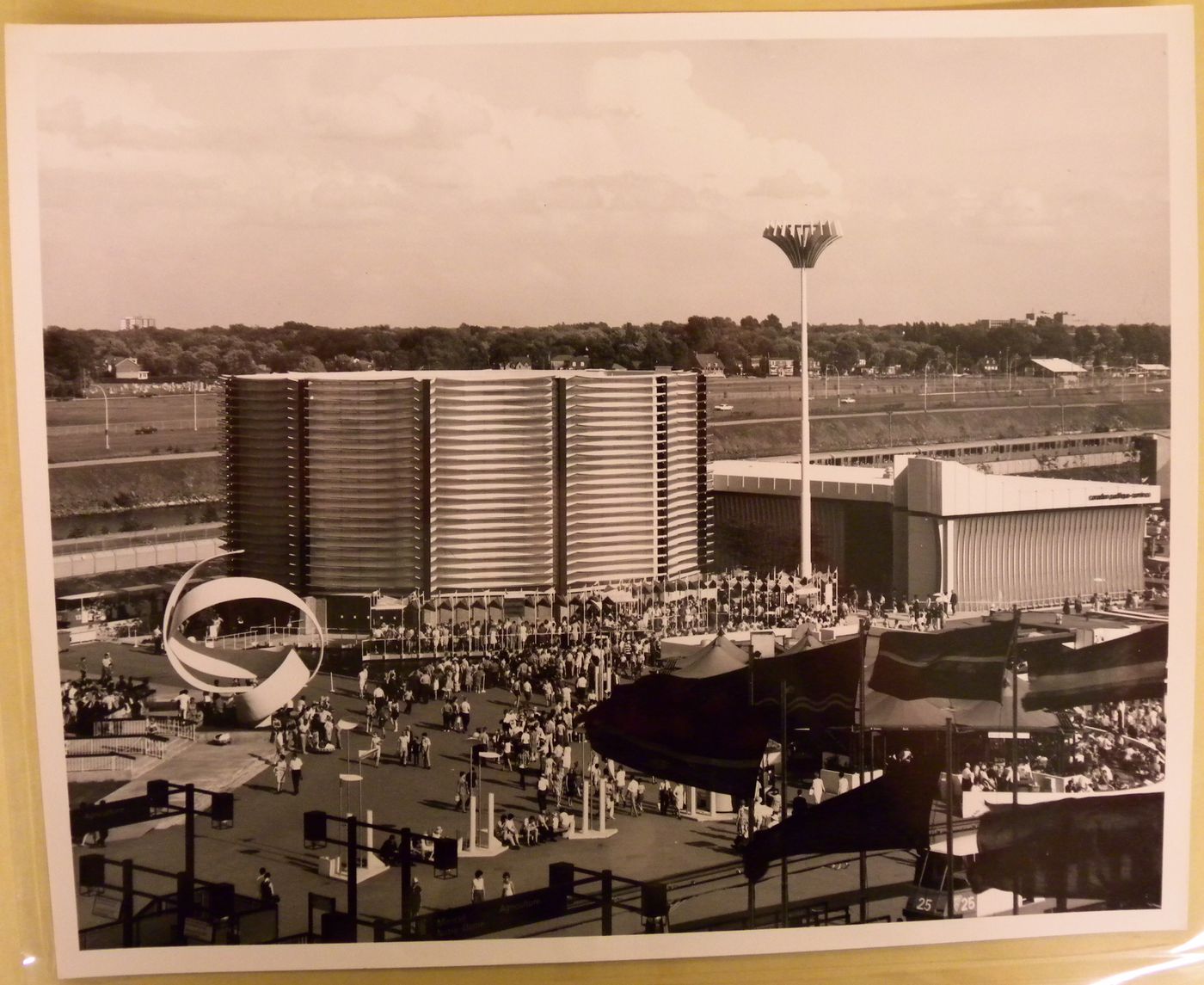 View of the Canadian Pacific-Cominco Pavilion, Expo 67, Montréal, Québec