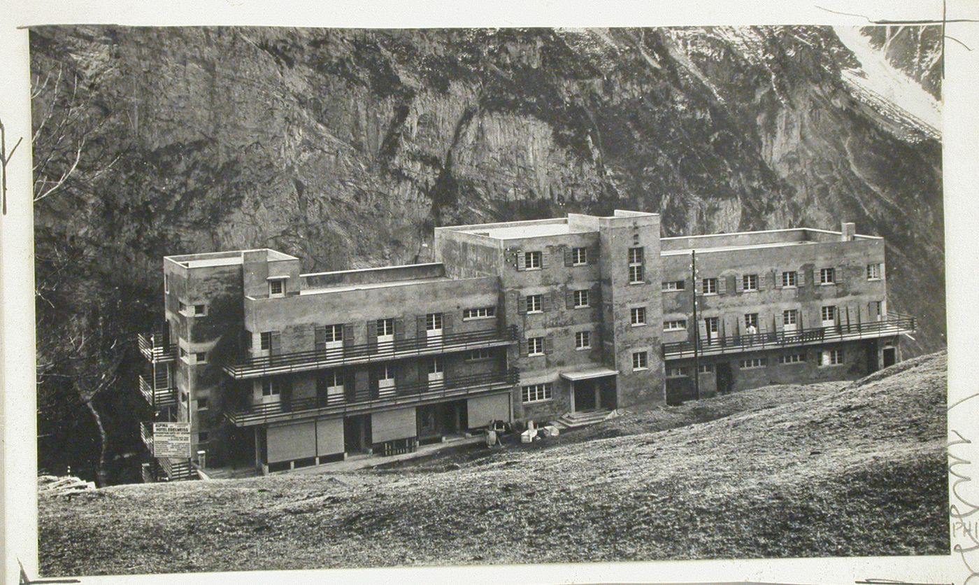 View of the Alpina, Hotel Eidelweiss, Mürren, Switzerland