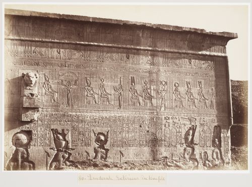 Denderah. Exterieur du Temple