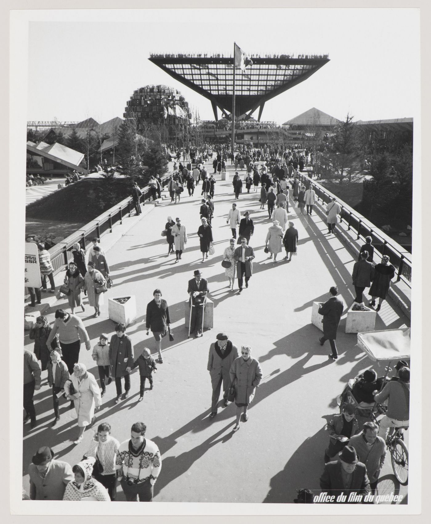 View of the walkway leading to the Katimavik of the Canada Pavilion, Expo 67, Montréal, Québec