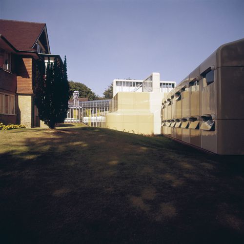 Olivetti Training Centre, Haslemere, England: exterior view