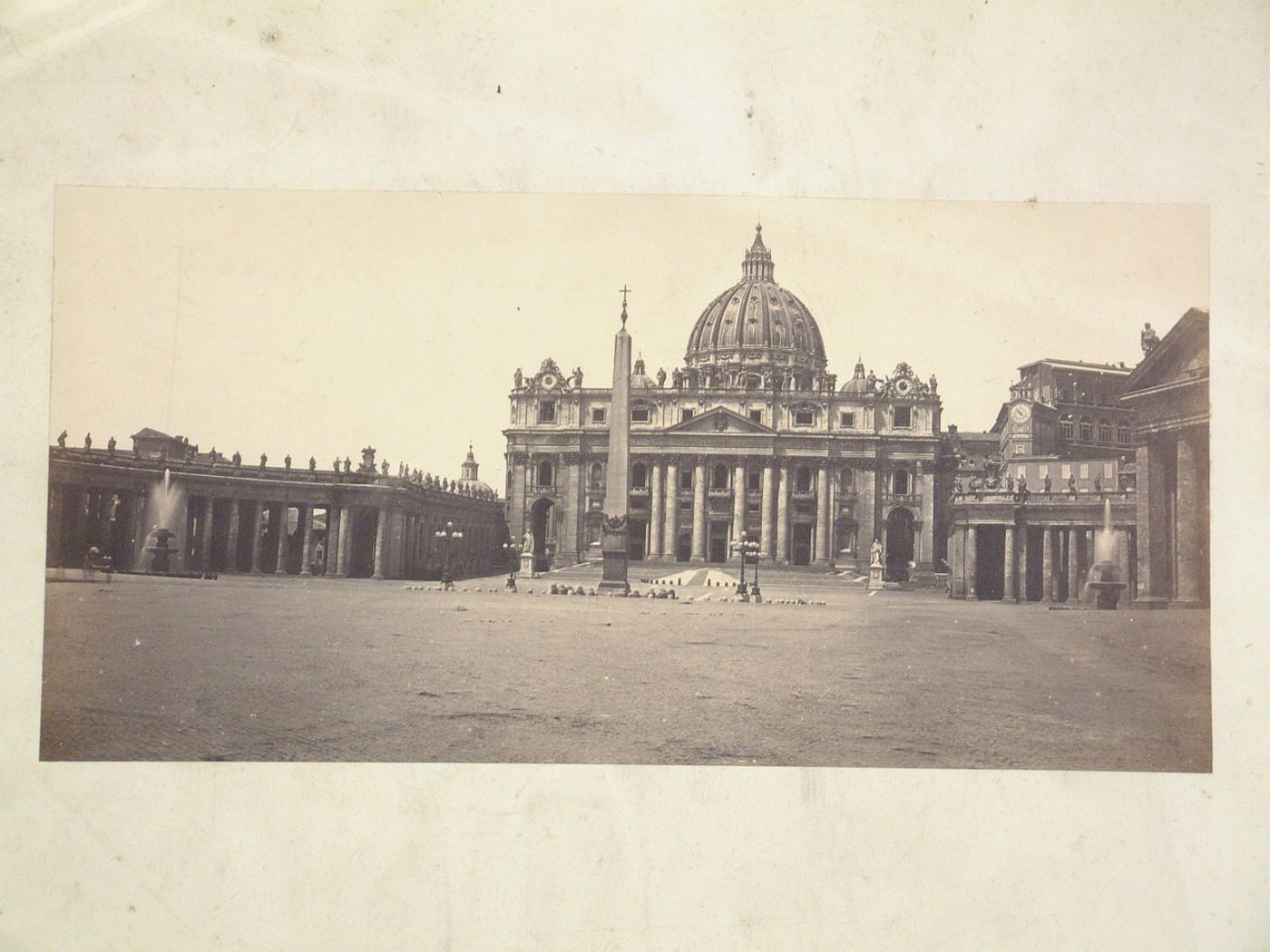 Piazza of St. Peter's 60.