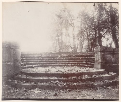 Detail of garden stairs in Parc de Saint-Cloud, Saint-Cloud, France
