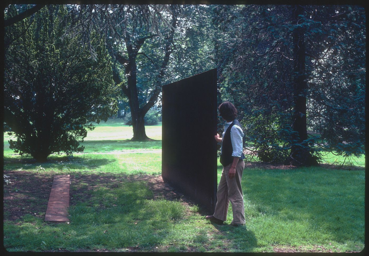 Gordon Matta-Clark in Alfred Schmela's park, Dusseldorf, Germany