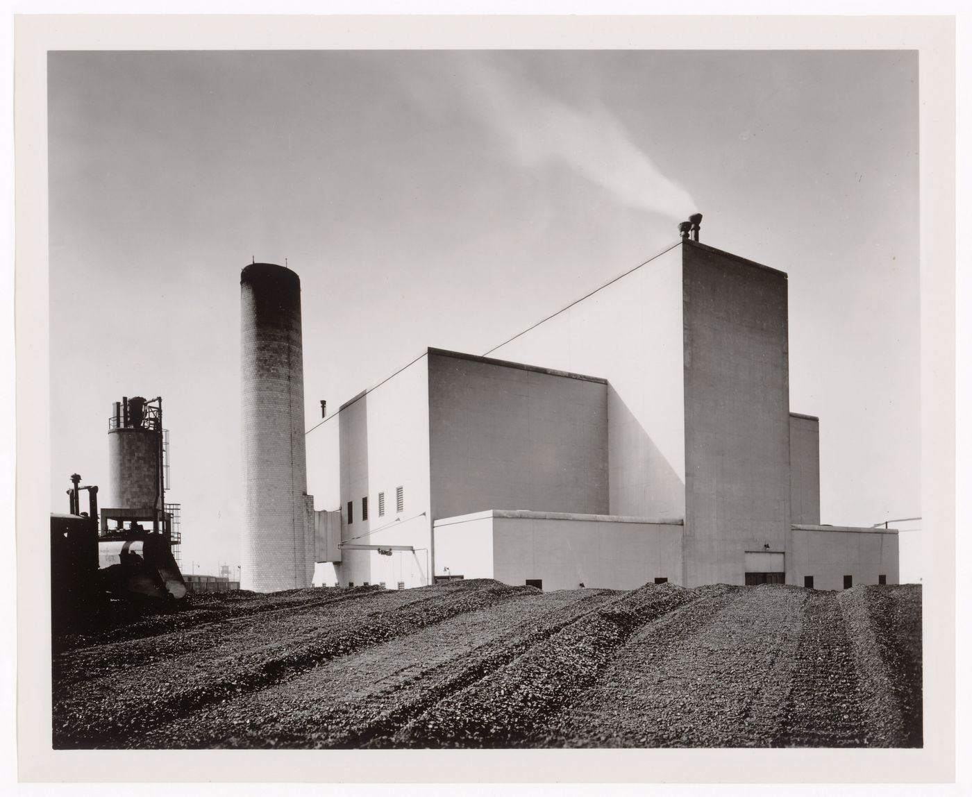 View of the principal and lateral façades of Boiler House No. 2, Wright Aeronautical Corporation Airplane Engine Assembly Plant, Lockland, Ohio