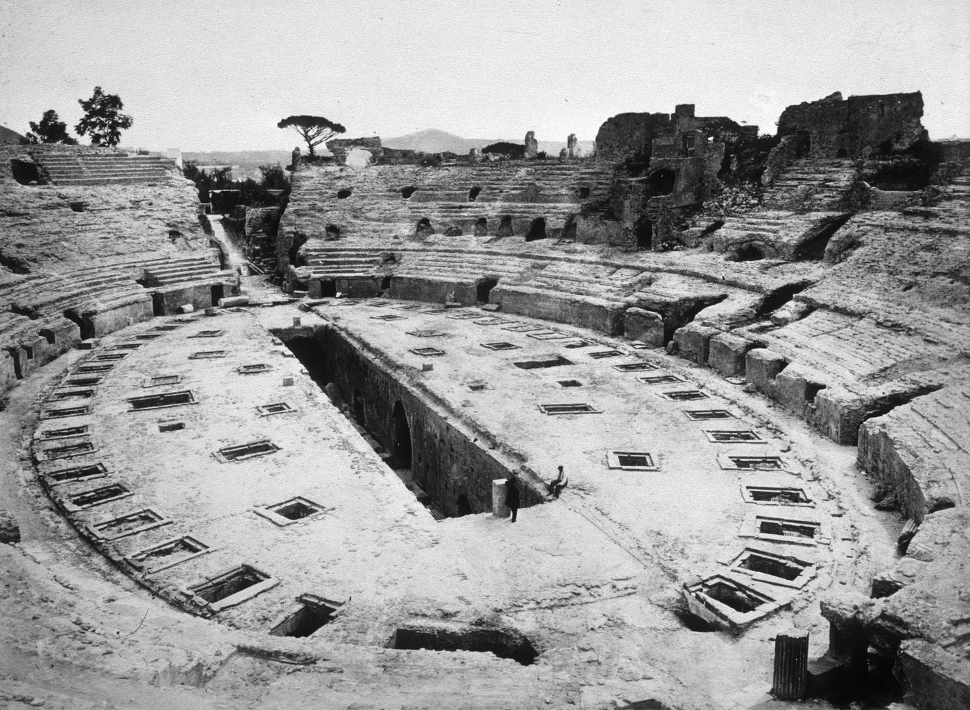 Plate from album ''Views of Italy, Monaco, Algers, Lisbonne, Gibraltar and Montserrat by various photographers''