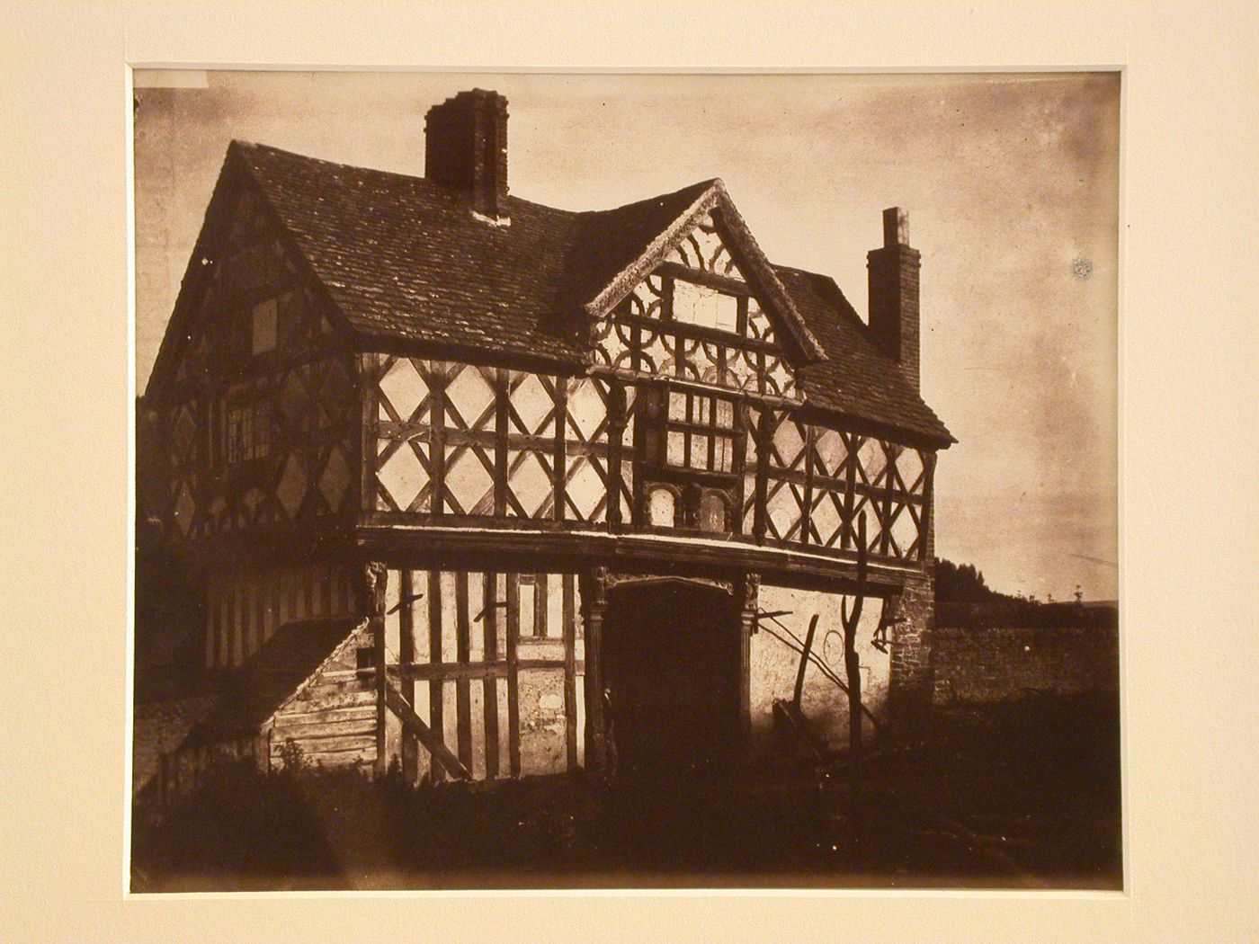 View of Tudar Gadeway in large structure, Stokesay, England