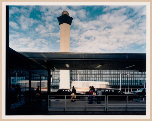 ORD: O’Hare Airfield: View of O'Hare Hilton (hotel) seen from Terminal 2, O'Hare International Airport, Chicago, Illinois