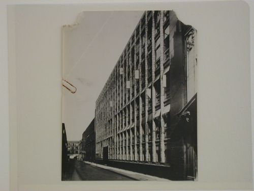 Immeuble à usages commerciaux. Hollande. H.P. Berlage, architecte à La Haye