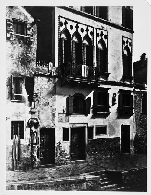 Casa del Tintoretto, view of front façade, Venice, Italy