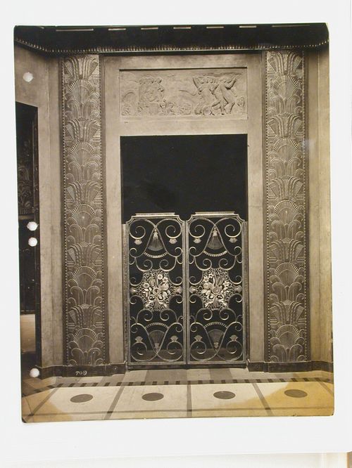 Exposition internationale des arts décoratifs et industriels modernes (1925: Paris, France): Doorway with decorative metalwork