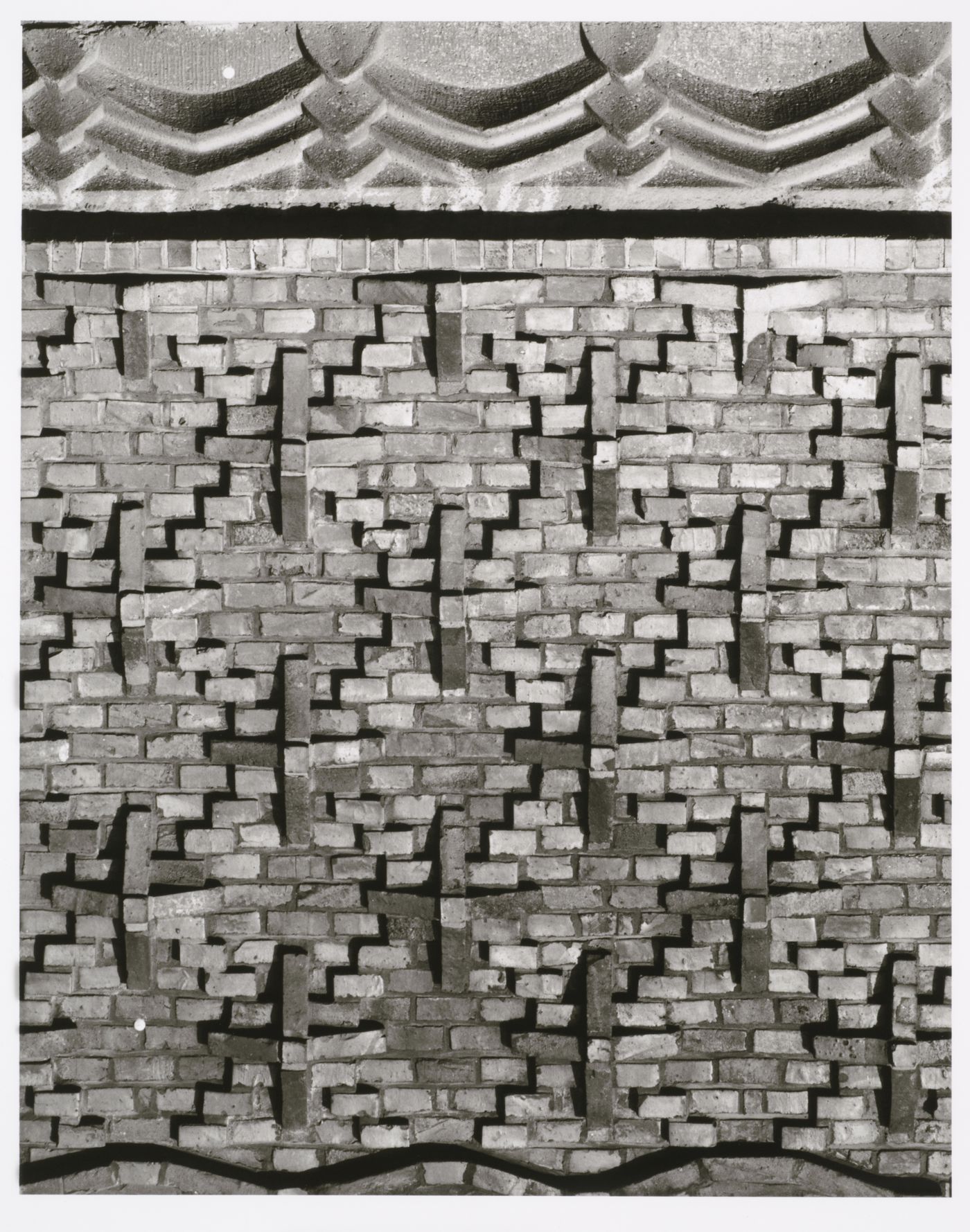 Detail of the brickwork on the south façade of Chilehaus office building, Messberg [street], Hamburg, Germany