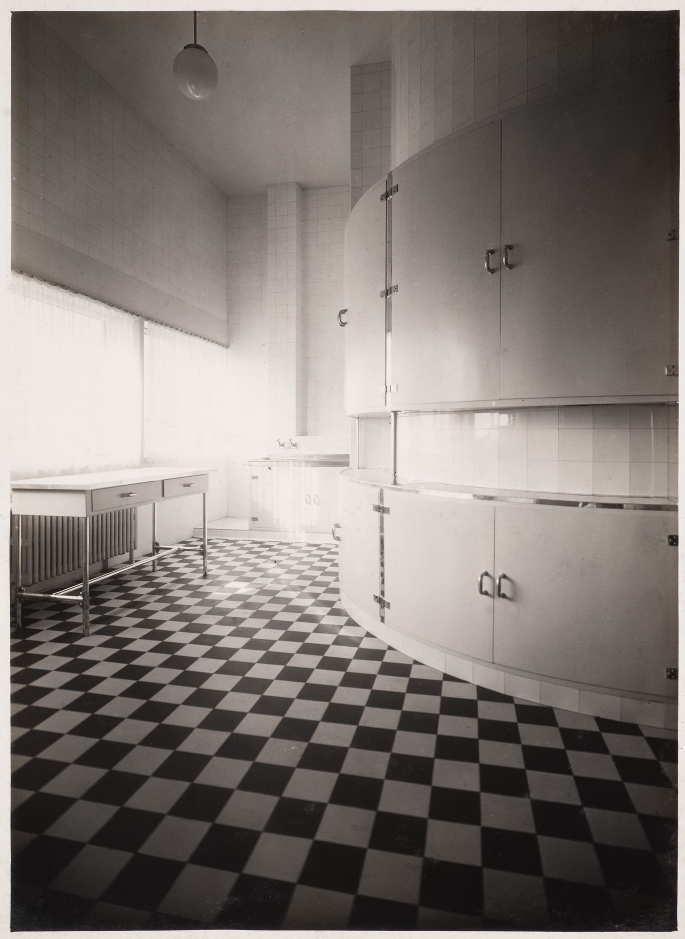 Vue de l'office, Villa Cavrois à Croix, France