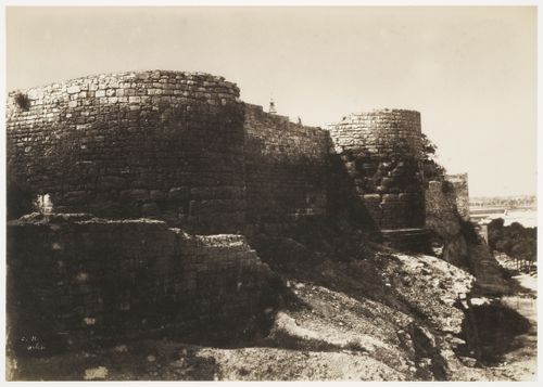 Vue des remparts romains, Arles, France