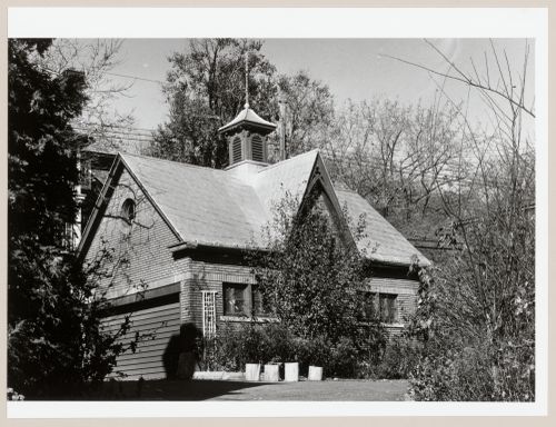 View of the principal and lateral façades of the stable, 3282 Cedar Avenue, Westmount, Québec