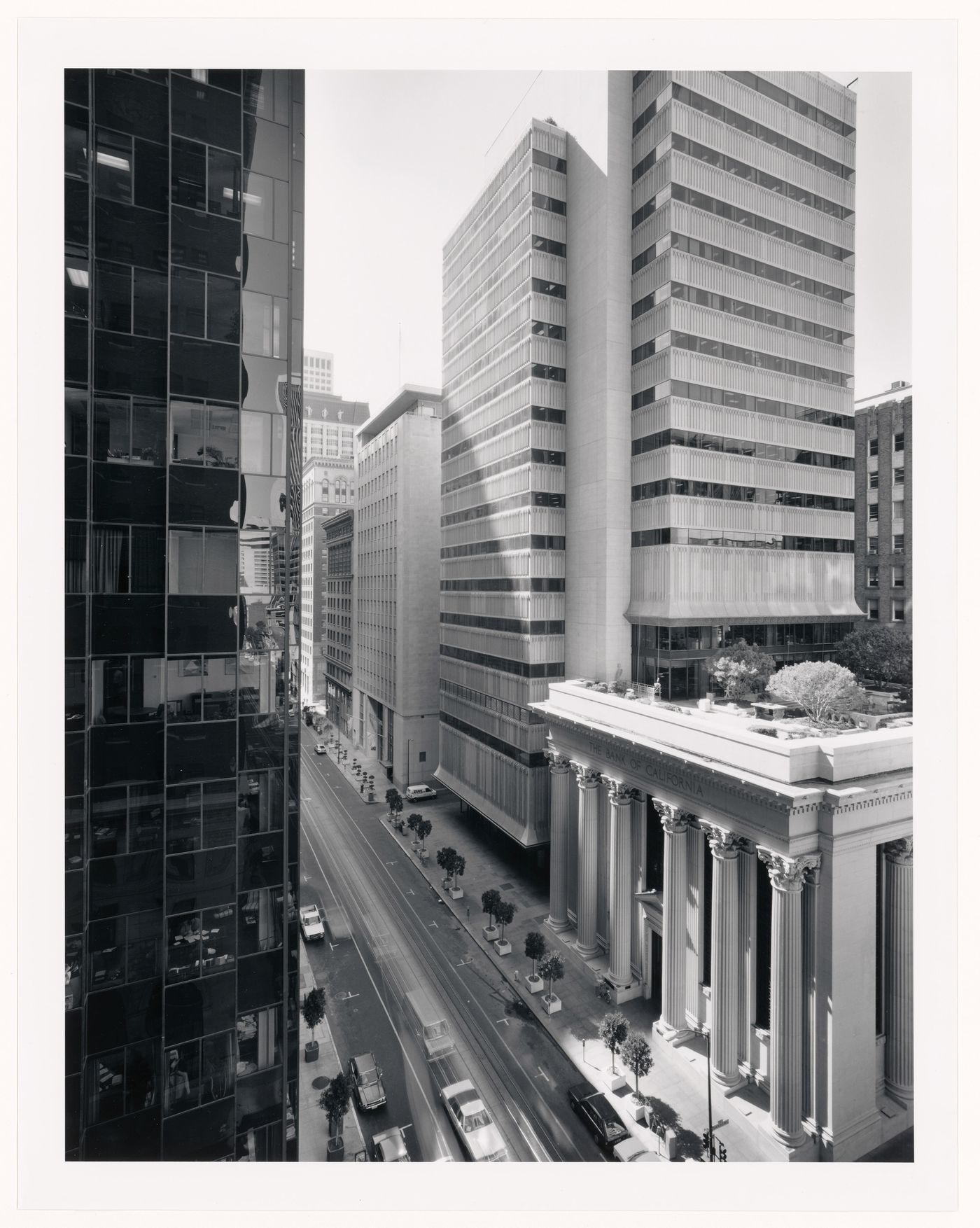 View down California Street, Bank of California, San Francisco, California