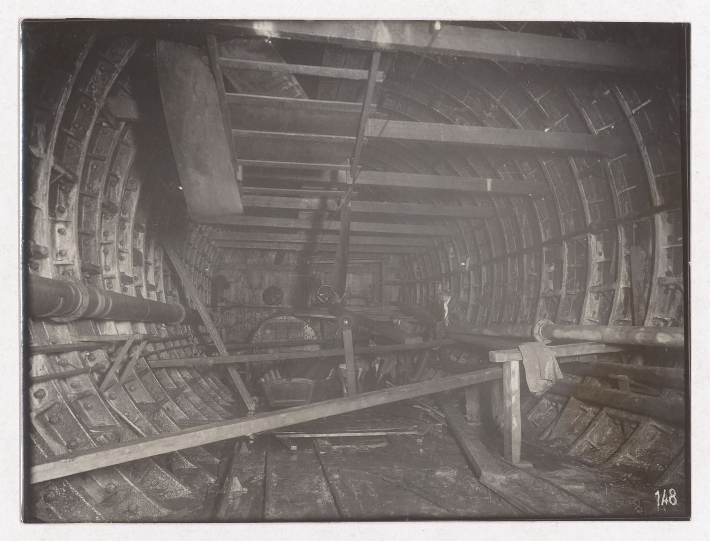 Construction of the Paris Metro, interior view of the tunnel, Paris, France