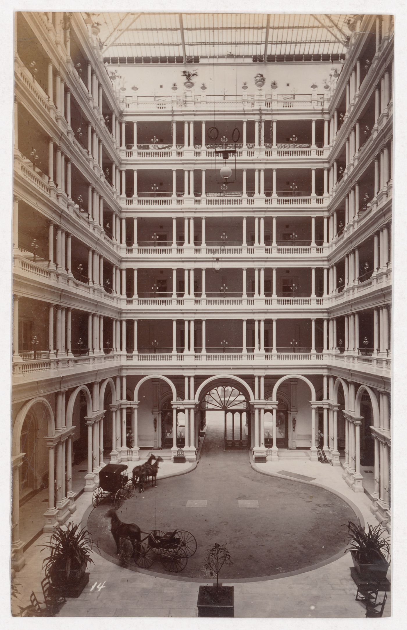 San Francisco; Palace Hotel: view of interior courtyard with open balconies