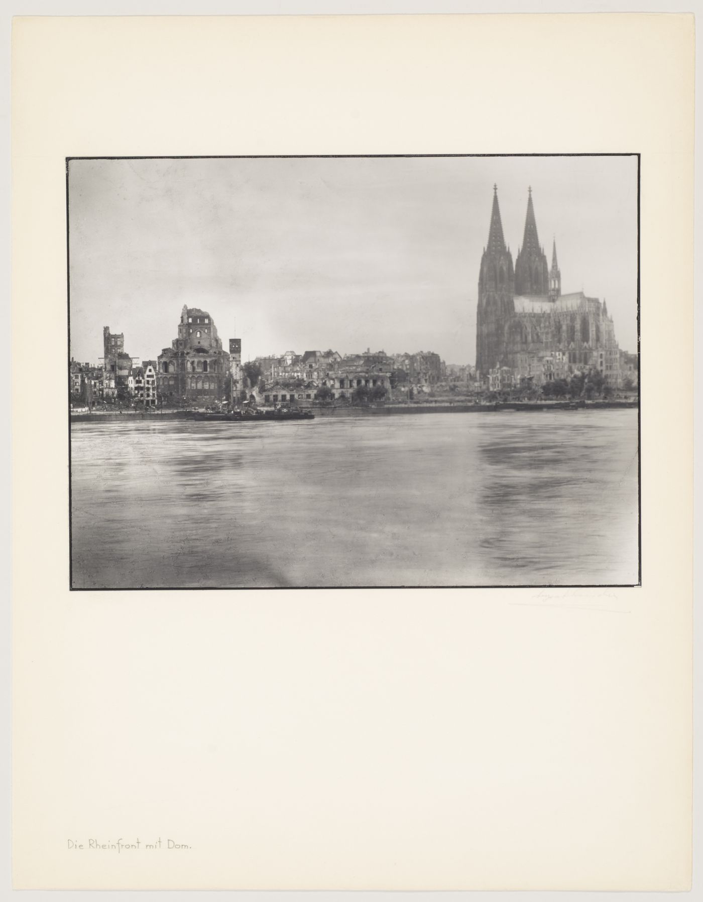 View of the Rhine front with cathedral, Cologne, Germany