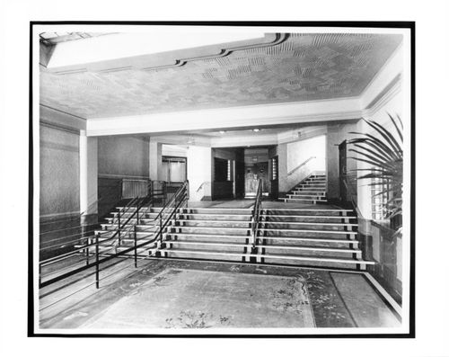 Langham Cinema, Pinner - entrance foyer