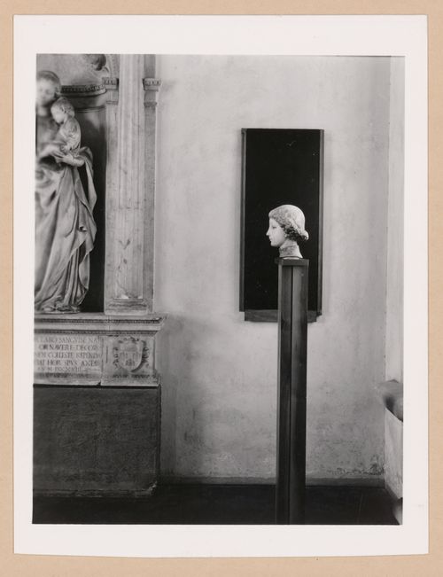 Interior view of the Sala dei Gagini showing the bust of a woman on a pedestal, Palazzo Abatellis, Galleria regionale della Sicilia, Palermo, Italy